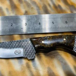 Handmade rasp steel skinner knife