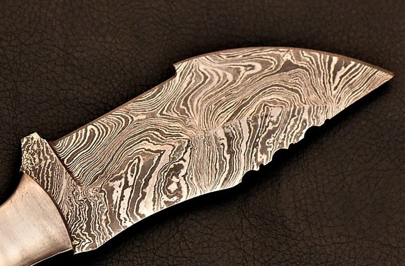 Handmade Damascus Steel Tracker Knife - Image 5