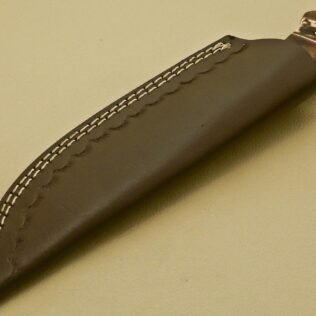 Custom Hand Made Damascus steel Red Deer Horn Handle fixed blade Hunting Knife With Real Leather Sheath