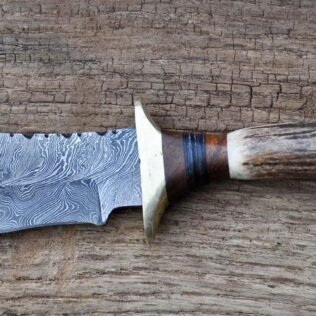 DAMASCUS STEEL 8 inch hunting KNIFE