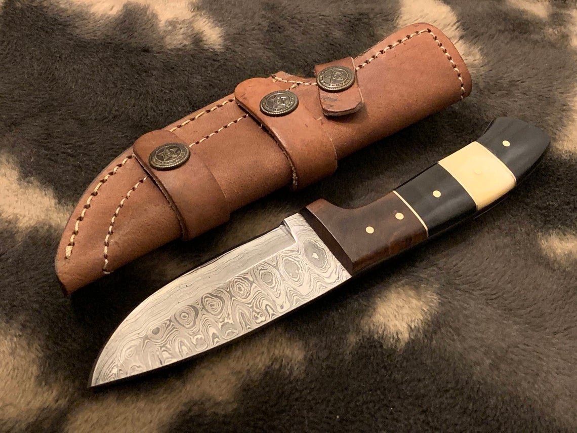 Zebra _Custom Handmade Damascus Bush Craft Knife Combination Of Bone, Horn& Walnut Wood