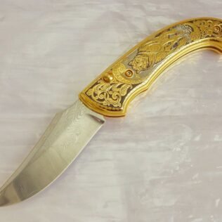 Damascus Folding Knife “Wolf”