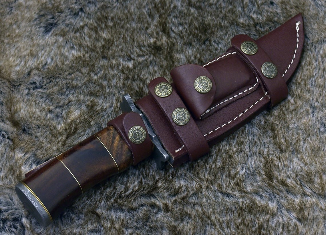 DAMASCUS HUNTING KNIFE, Custom 10.0" ,Hand forged, Damascus Bowie knife, Damascus Guard, Exotic Bolivian Rose wood handle - Image 5