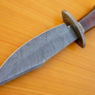 Handmade Damascus Steel Hunting Bowie Knife With Leather Sheath