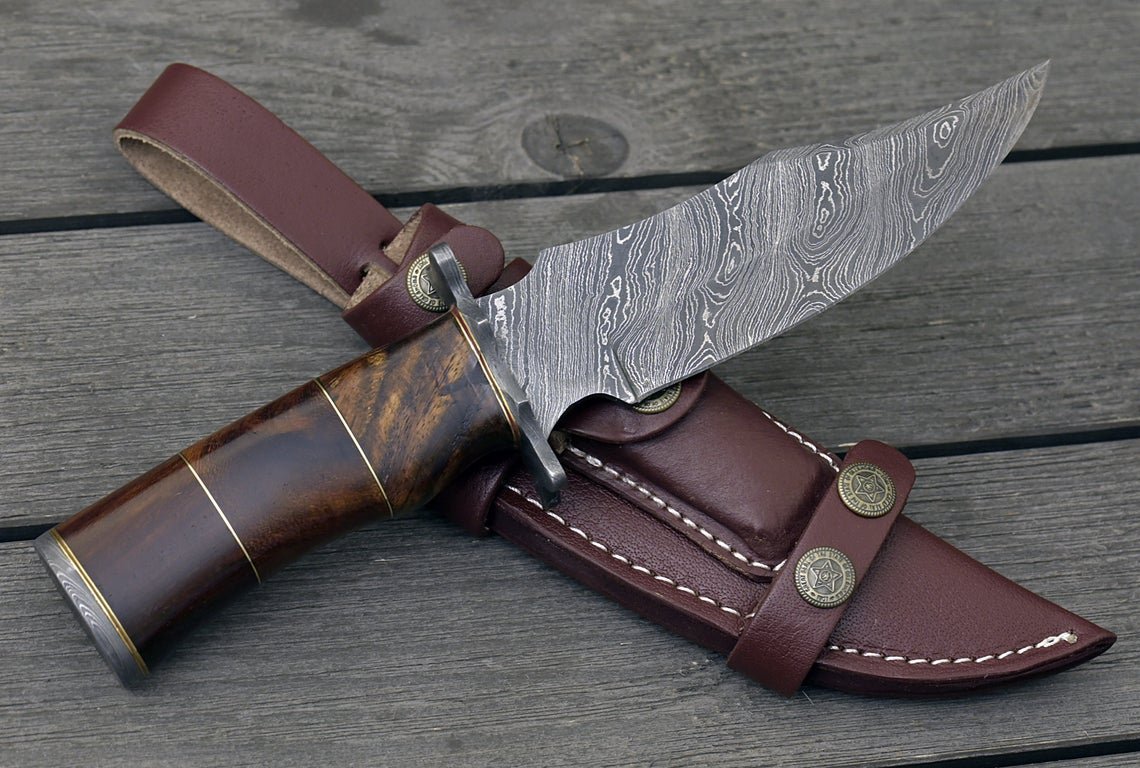 DAMASCUS HUNTING KNIFE, Custom 10.0" ,Hand forged, Damascus Bowie knife, Damascus Guard, Exotic Bolivian Rose wood handle - Image 6
