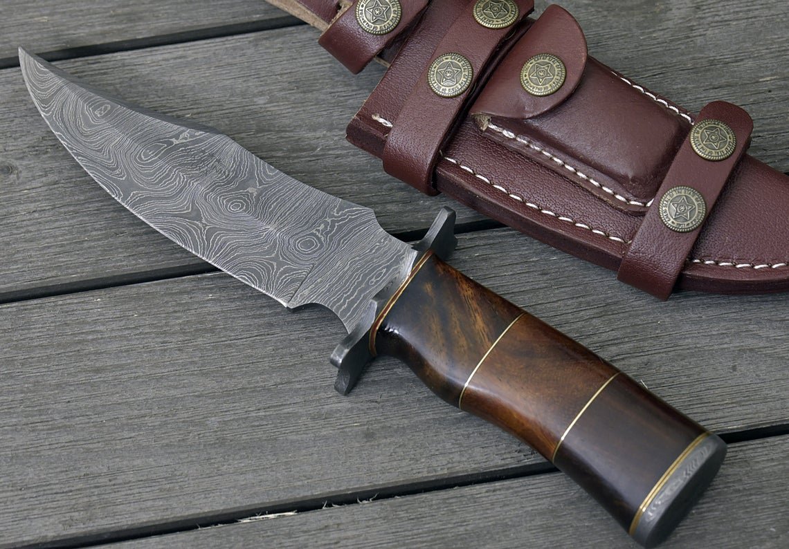 DAMASCUS HUNTING KNIFE, Custom 10.0" ,Hand forged, Damascus Bowie knife, Damascus Guard, Exotic Bolivian Rose wood handle - Image 7