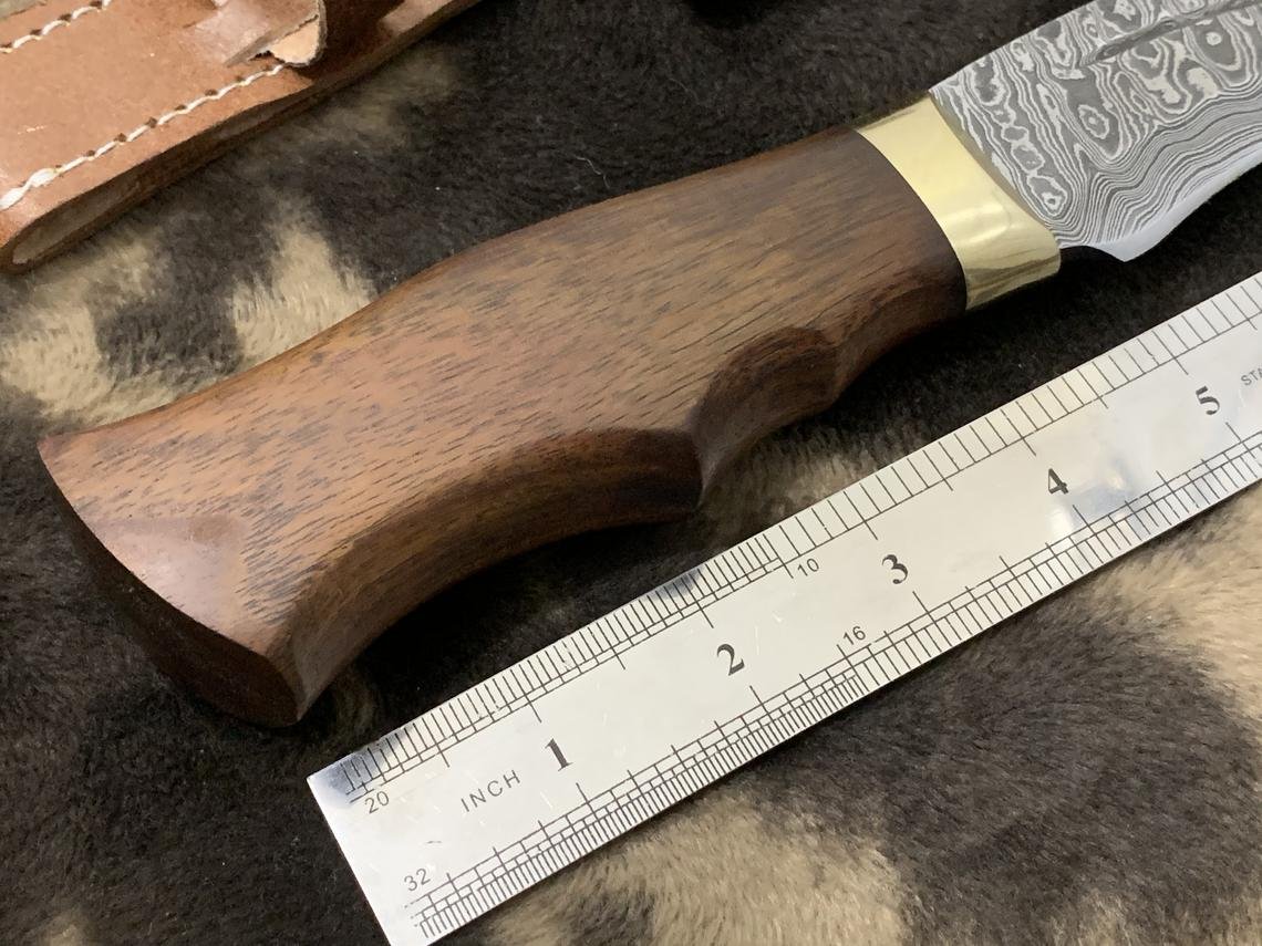 Genuine Gurkha Kukri Damascus Knife with Walnut wood scale 12inch - Image 7