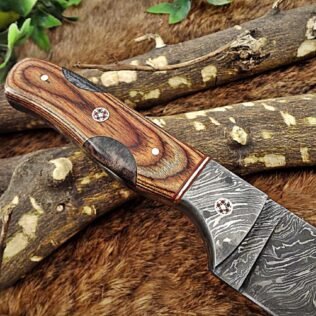 Handmade Fixed blade Damascus steel Skinner knife, Housewarming gift, Gift for him, Birthday Gift, New year Gift, Christmas Gift, Mens Gift