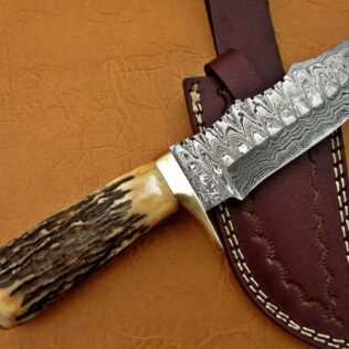 Damascus Deer Antler Hunting Knife, Brass Clip, 9″ Deer Antler Handle, Fixed Blade,Damascus Steel Hunting Knife
