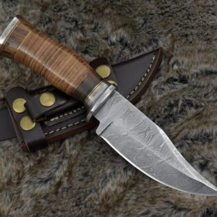 DAMASCUS HUNTING KNIFE, Custom Damascus knife, 10″ ,Hand forged, Damascus steel knife, Damascus Guard, Rose wood & Leather Handle