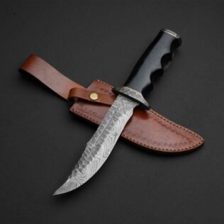 Hand Forged Damascus Steel Hunting Knife with Leather Sheath
