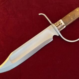 Custom Handmade 1095 Carbon Steel, Clip Point, Cobra Guard Bowie Knife