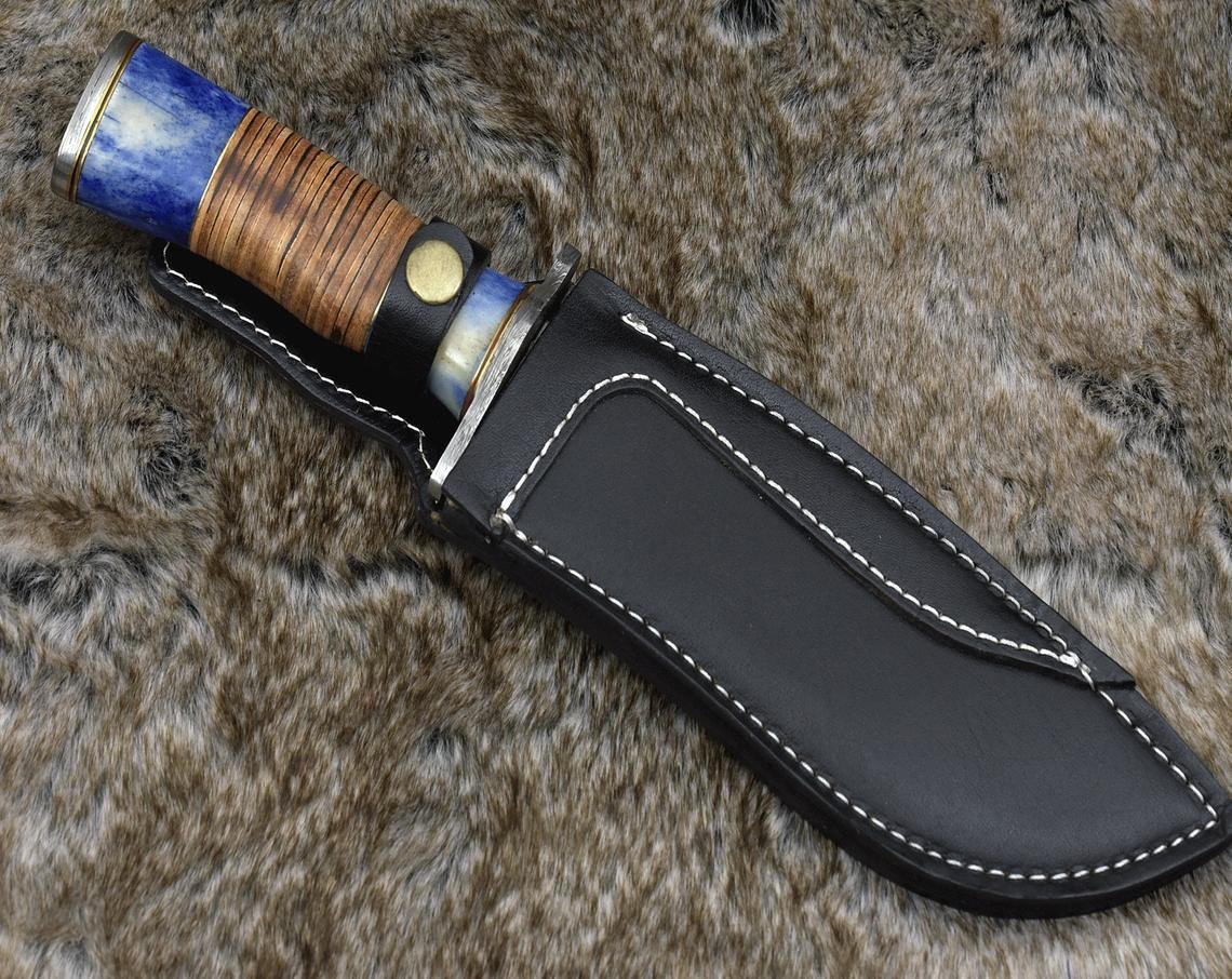 DAMASCUS HUNTING KNIFE, Custom Damascus knife, 12.0" ,Hand forged, Damascus steel bowie knife, Damascus Guard, Stacked Leather handle - Image 4