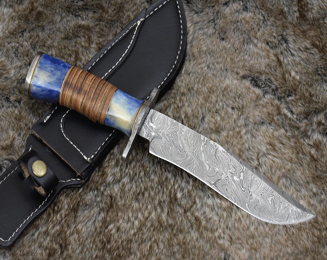 DAMASCUS HUNTING KNIFE, Custom Damascus knife, 12.0" ,Hand forged, Damascus steel bowie knife, Damascus Guard, Stacked Leather handle - Image 5