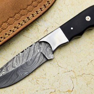 Custom Handmade Damascus Steel Hunting knife Black Micarta Handle Leather Sheath