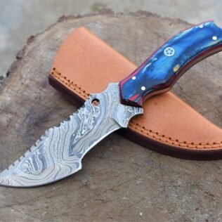 Custom Handmade Damascus Hunting knife Color Wood Handle with Leather Sheath/Tracker Knife/Hunting Knife.