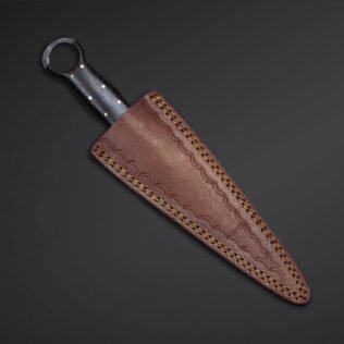 Razor Sharp custom handmade DAMASCUS STEEL DAGGER with leather sheath/D2 steel daggers