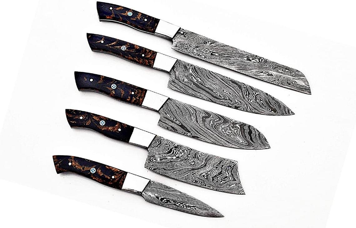Custom Handmade Damascus Chef Knives Set/Kitchen Knives 5 Pieces Set Handle is Made of Walnut Wood and Bolster is Made of Steel - Image 4