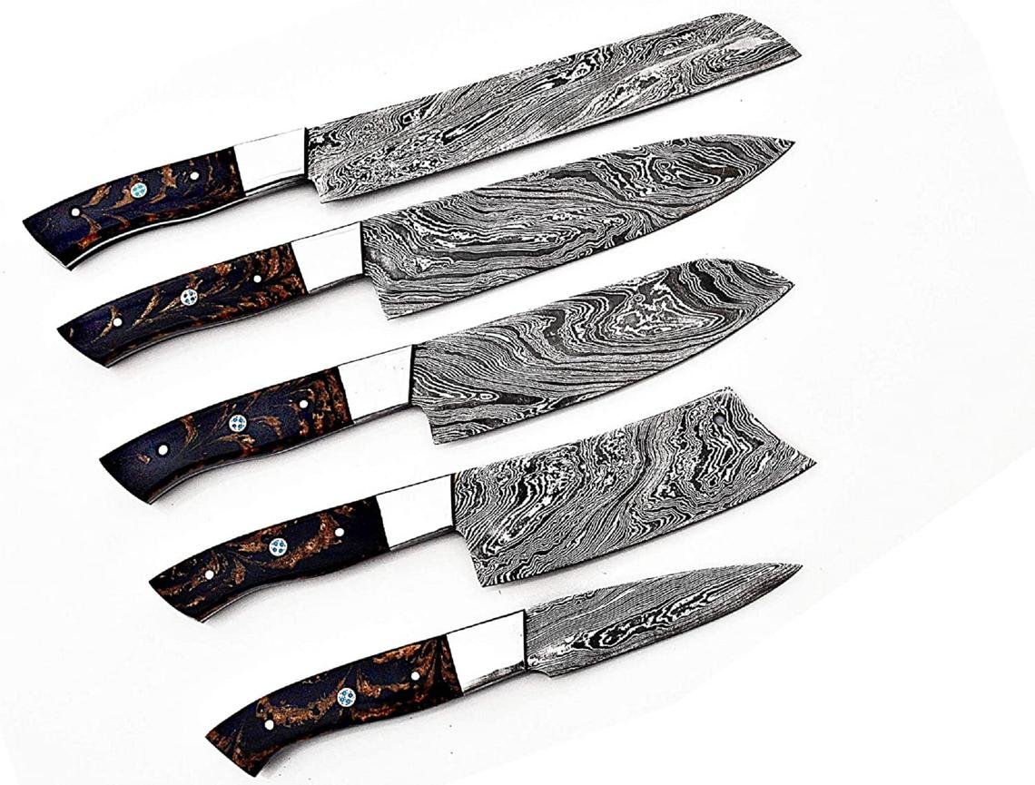 Custom Handmade Damascus Chef Knives Set/Kitchen Knives 5 Pieces Set Handle is Made of Walnut Wood and Bolster is Made of Steel - Image 5