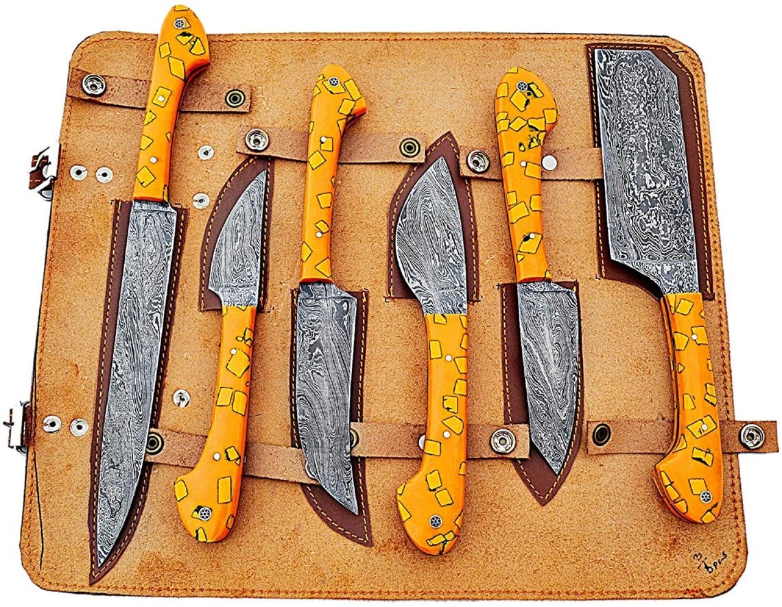 Custom Handmade Damascus Chef Knives Set/Kitchen Knives 6 Pieces Set (Yellow Resin)