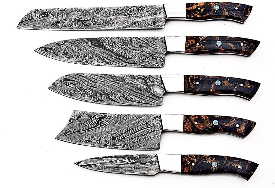 Custom Handmade Damascus Chef Knives Set/Kitchen Knives 5 Pieces Set Handle is Made of Walnut Wood and Bolster is Made of Steel - Image 7