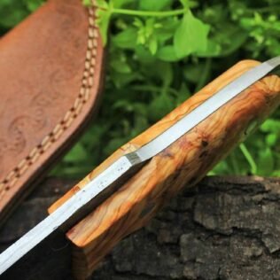 Damascus Steel Skinner Hunting Knife 9″Long 4.5″ Blade 11.2oz HandMade