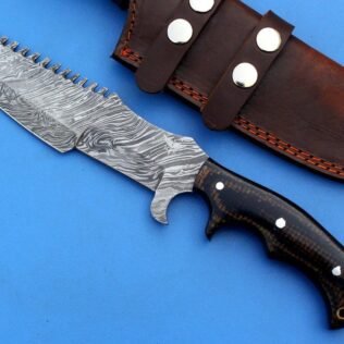 Damascus Knife custom handmade Tracker / Micarta handle